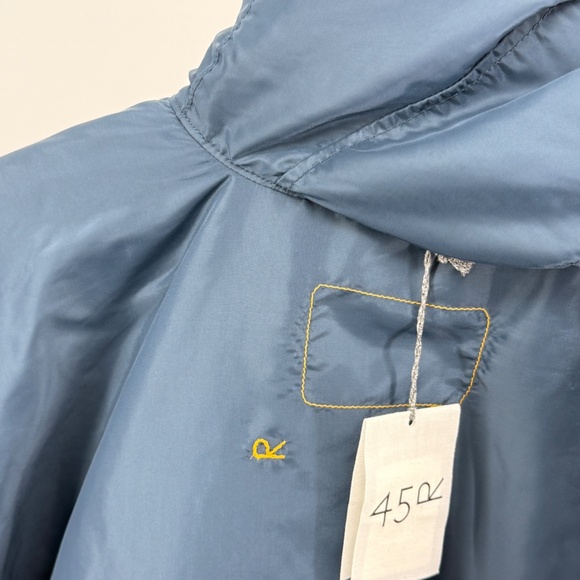 45r Nylon Poncho - Picture 3 of 4